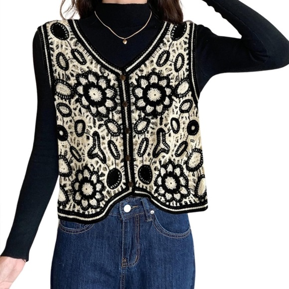 🌼SHEIN🌼 Floral Crochet Knit Boho Sweater Vest, One Size - Picture 8 of 8